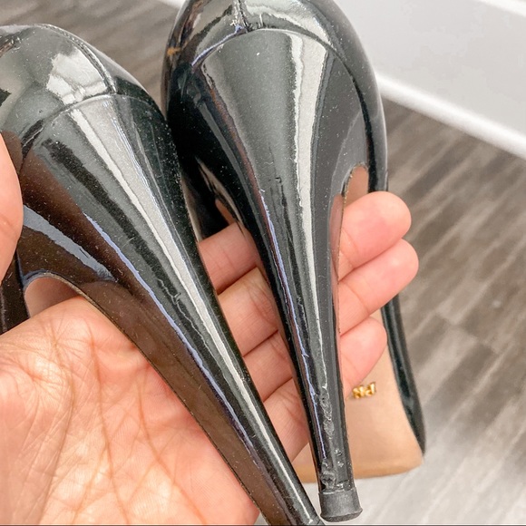 Prada Black Peep Toe Classic Glossy Black Pumps 39 - Picture 8 of 9